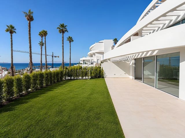 3 makuuhuone Huoneisto myytävänä paikassa La Cala de Mijas, Mijas mukana uima-altaan 
autotalli - 895 000 € (Ref: 10124278)