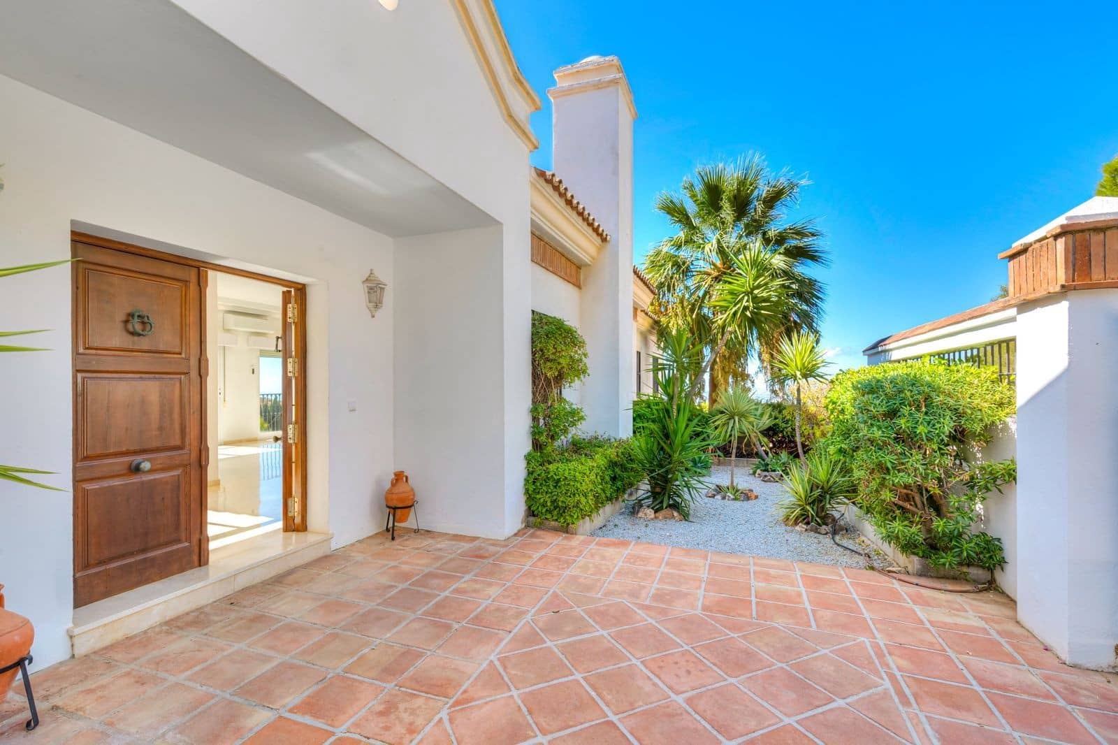 6 Zimmer Villa zu verkaufen in Valtocado mit Pool Garage - 1.397.000 € (Ref: 10124284)