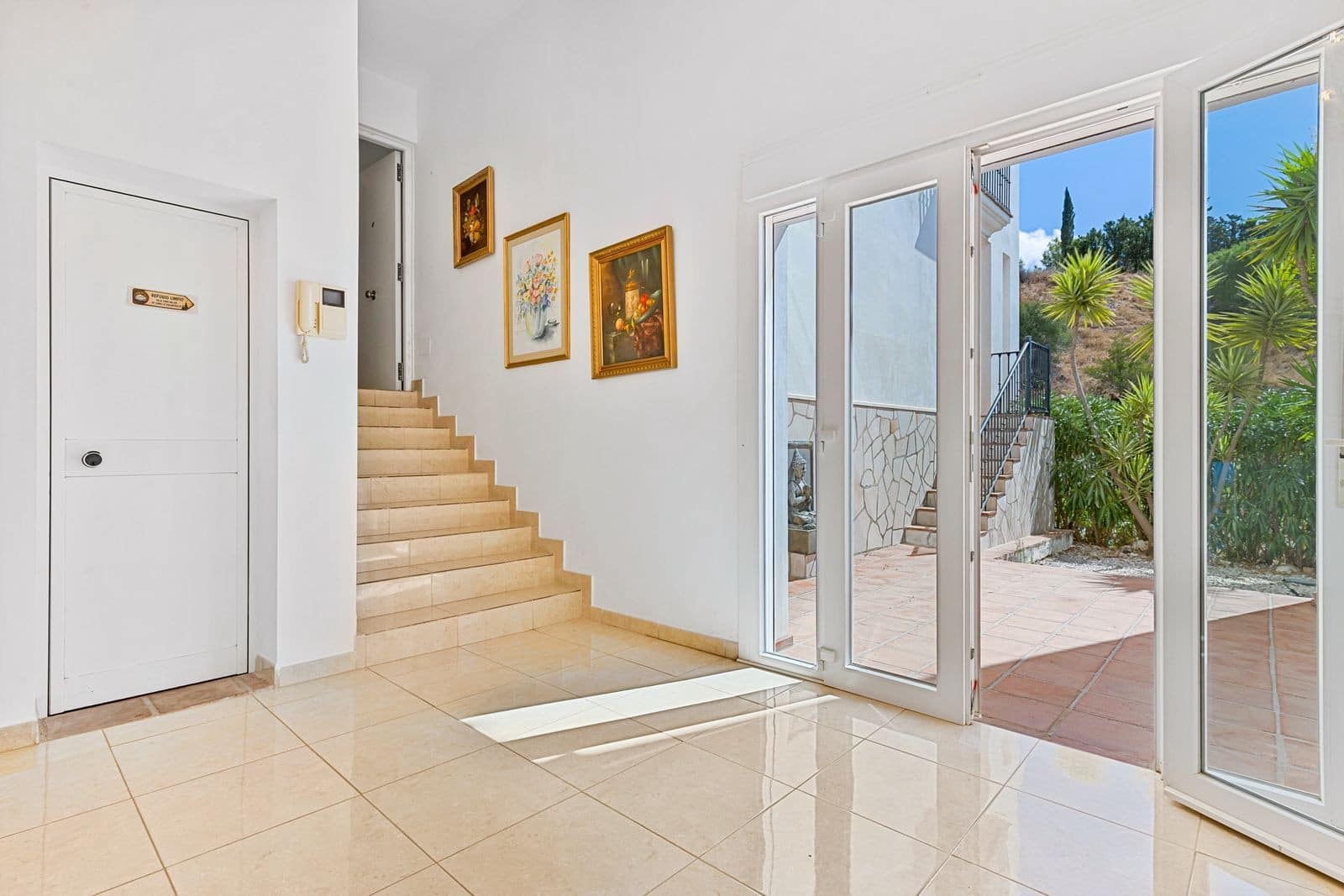 6 Zimmer Villa zu verkaufen in Valtocado mit Pool Garage - 1.397.000 € (Ref: 10124284)