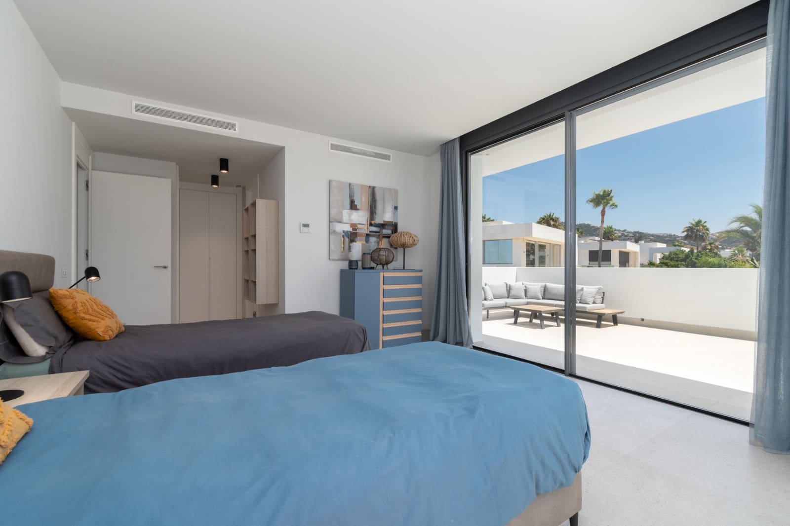5 bedroom Villa for sale in Marbella with pool garage - € 5,200,000 (Ref: 10124286)