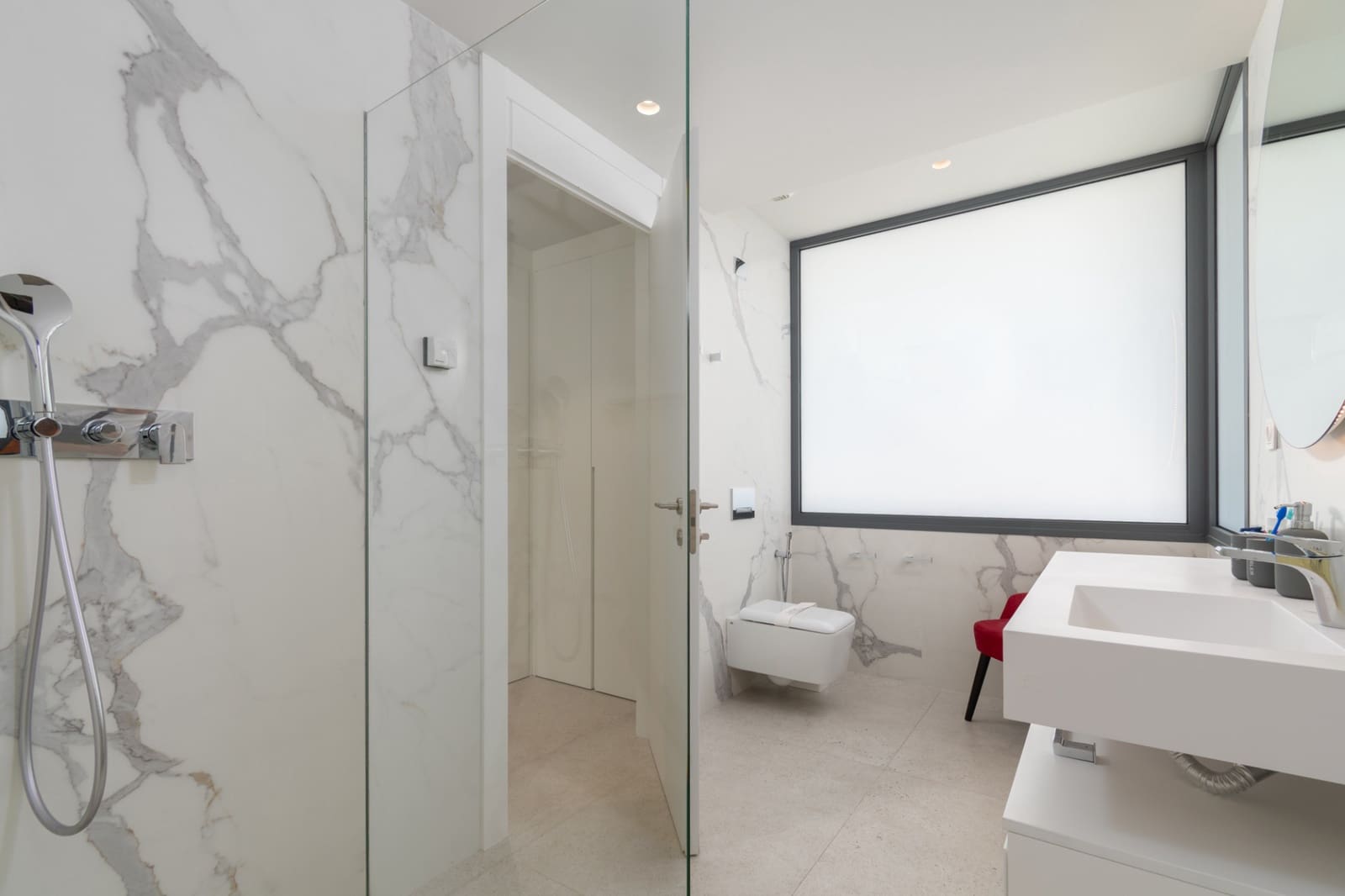 5 bedroom Villa for sale in Marbella with pool garage - € 5,200,000 (Ref: 10124286)