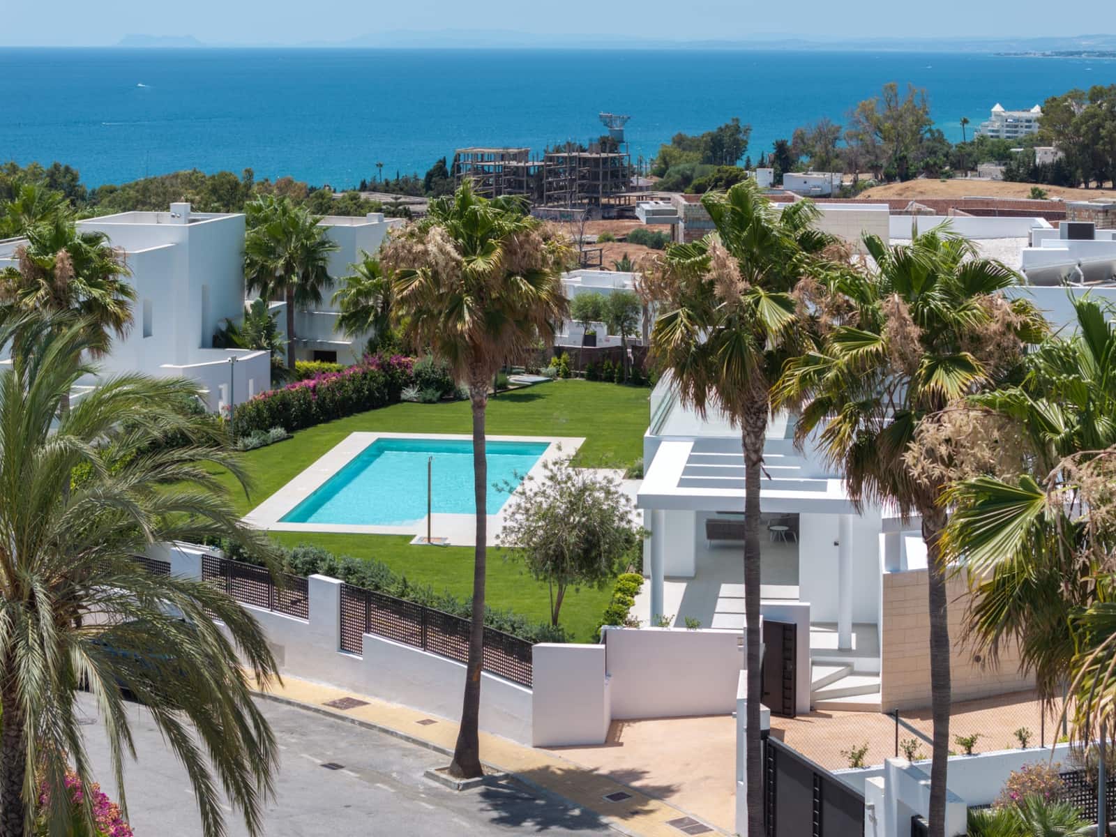 5 bedroom Villa for sale in Marbella with pool garage - € 5,200,000 (Ref: 10124286)