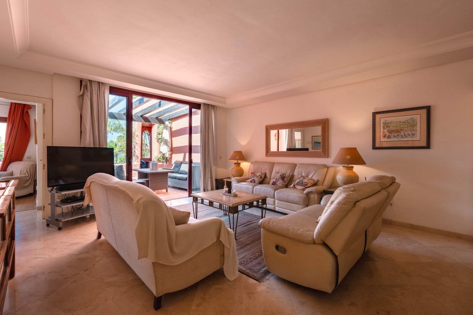 3 bedroom Penthouse for sale in Estepona with pool garage - € 1,499,000 (Ref: 10131428)