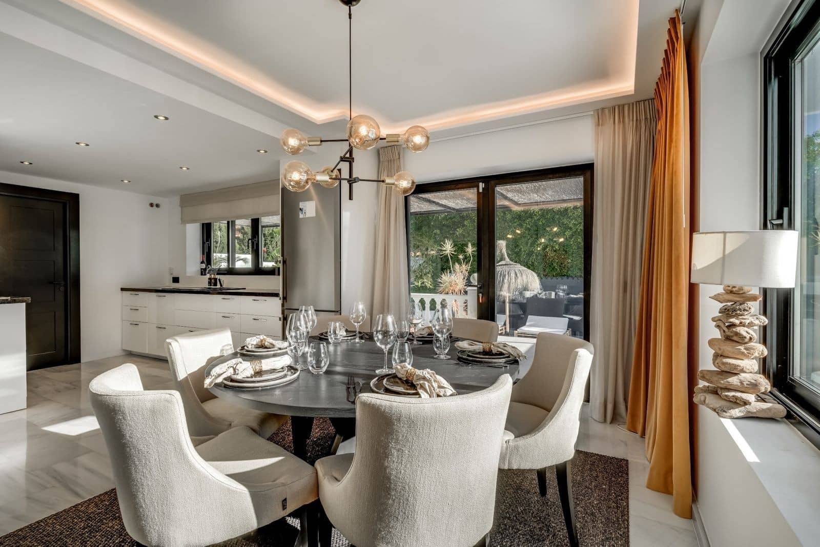 5 camera da letto Villa in vendita in Nueva Andalucia con piscina garage - 1.894.000 € (Rif: 10131429)