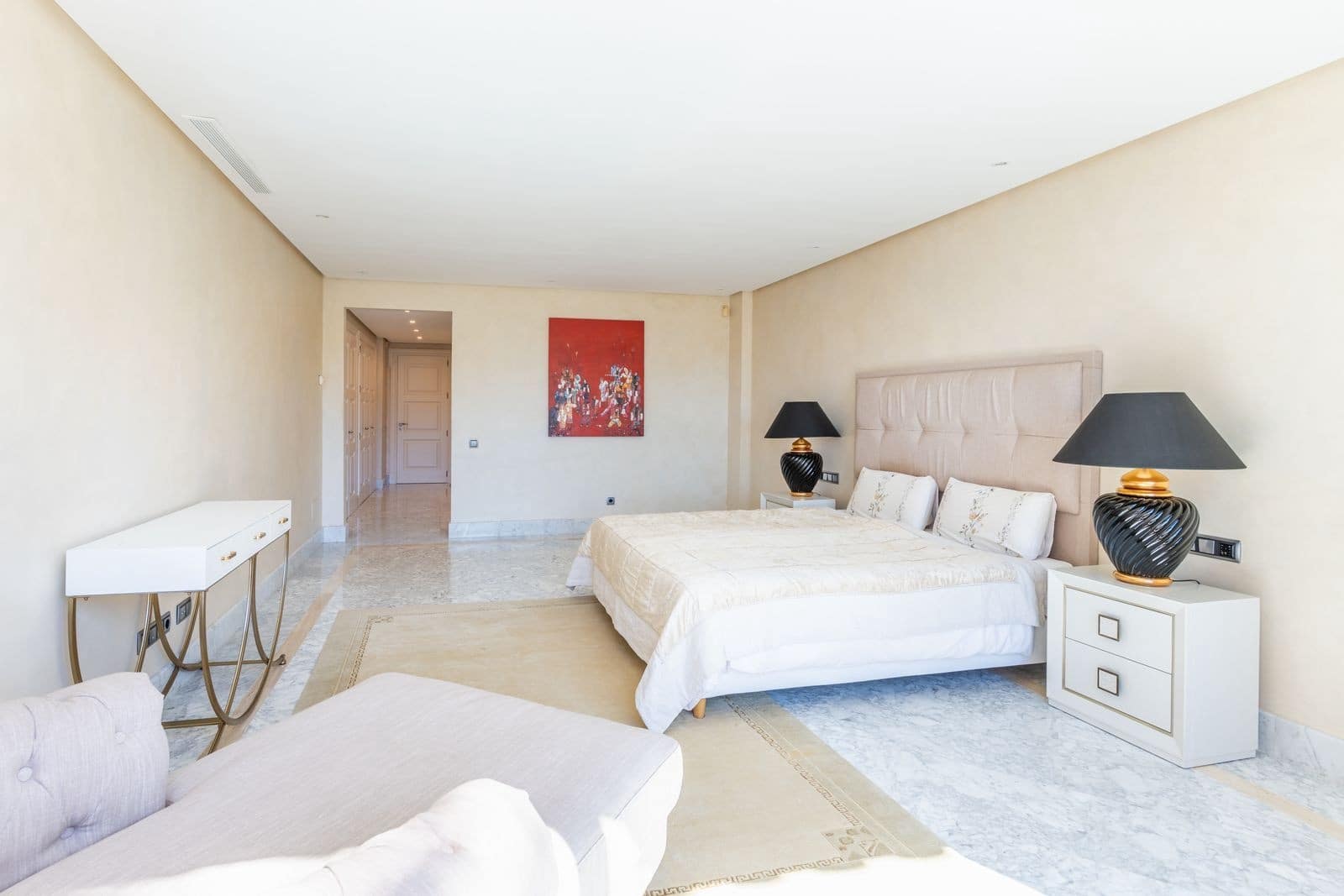 3 bedroom Apartment for sale in Marbella with pool garage - € 3,600,000 (Ref: 10139443)