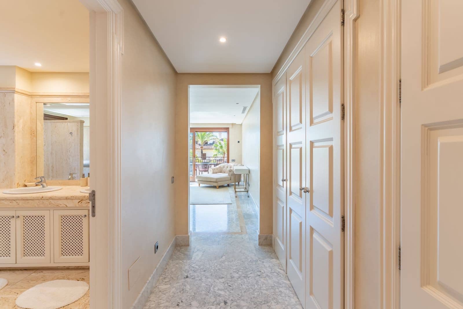 3 bedroom Apartment for sale in Marbella with pool garage - € 3,600,000 (Ref: 10139443)