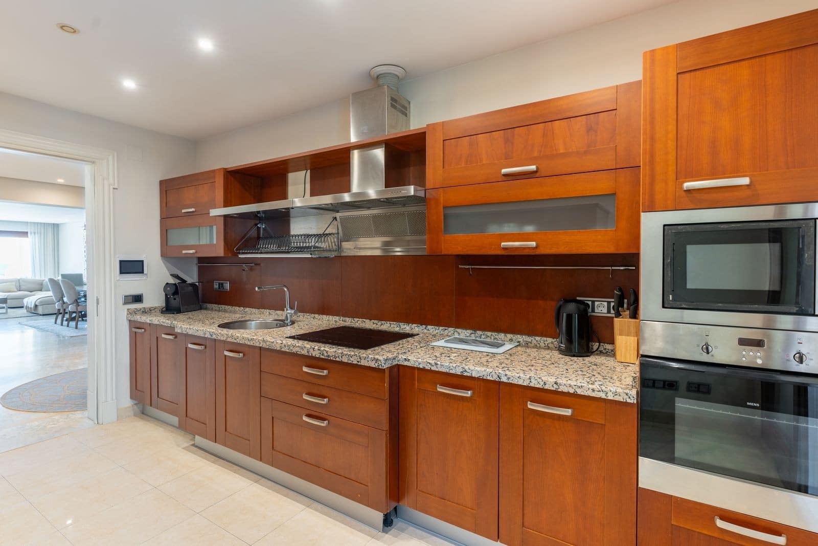 3 bedroom Apartment for sale in Marbella with pool garage - € 3,600,000 (Ref: 10139443)