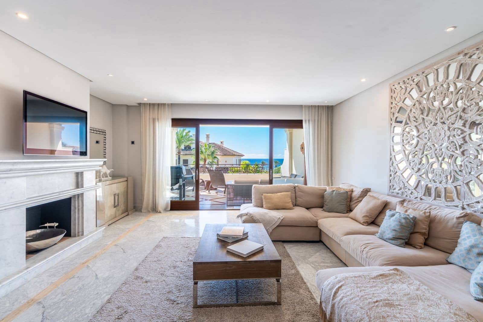3 bedroom Apartment for sale in Marbella with pool garage - € 3,600,000 (Ref: 10139443)