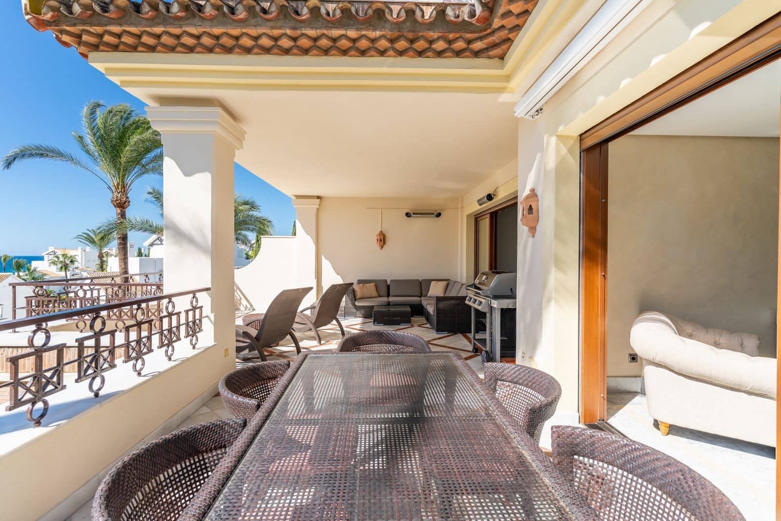 3 bedroom Apartment for sale in Marbella with pool garage - € 3,600,000 (Ref: 10139443)