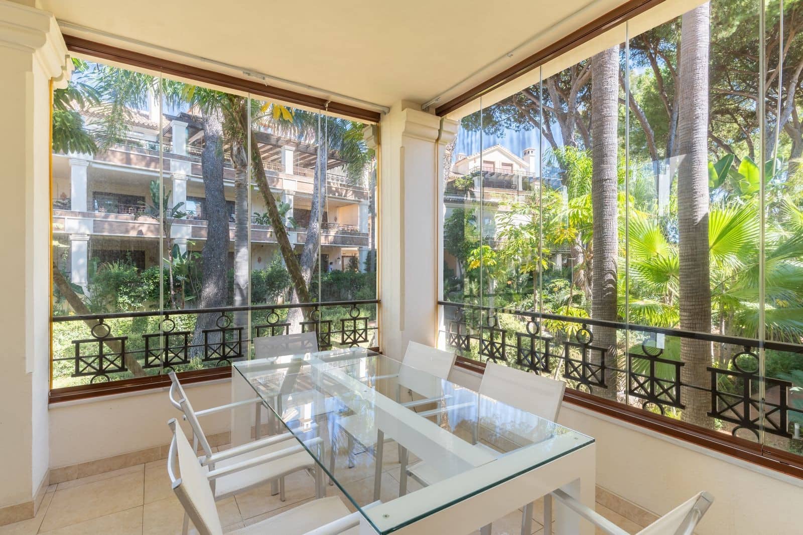 3 bedroom Apartment for sale in Marbella with pool garage - € 3,600,000 (Ref: 10139443)