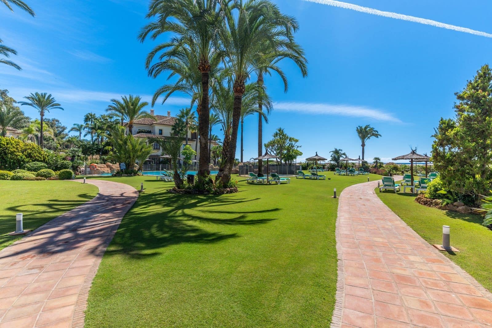 3 bedroom Apartment for sale in Marbella with pool garage - € 3,600,000 (Ref: 10139443)