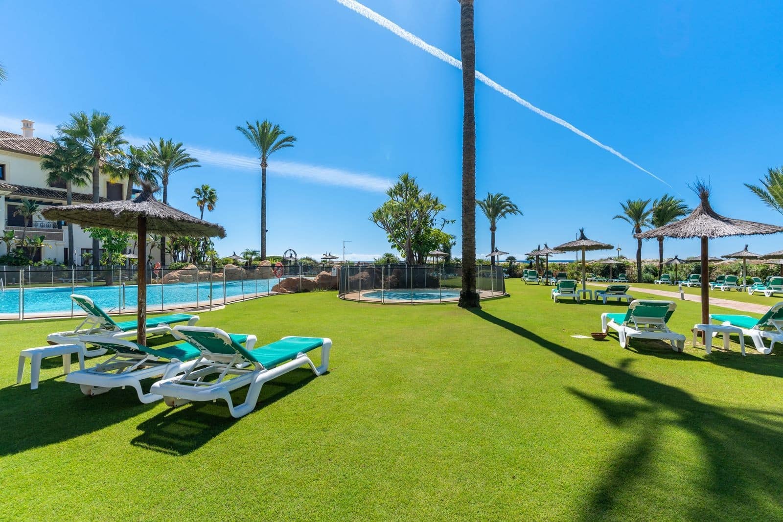 3 bedroom Apartment for sale in Marbella with pool garage - € 3,600,000 (Ref: 10139443)