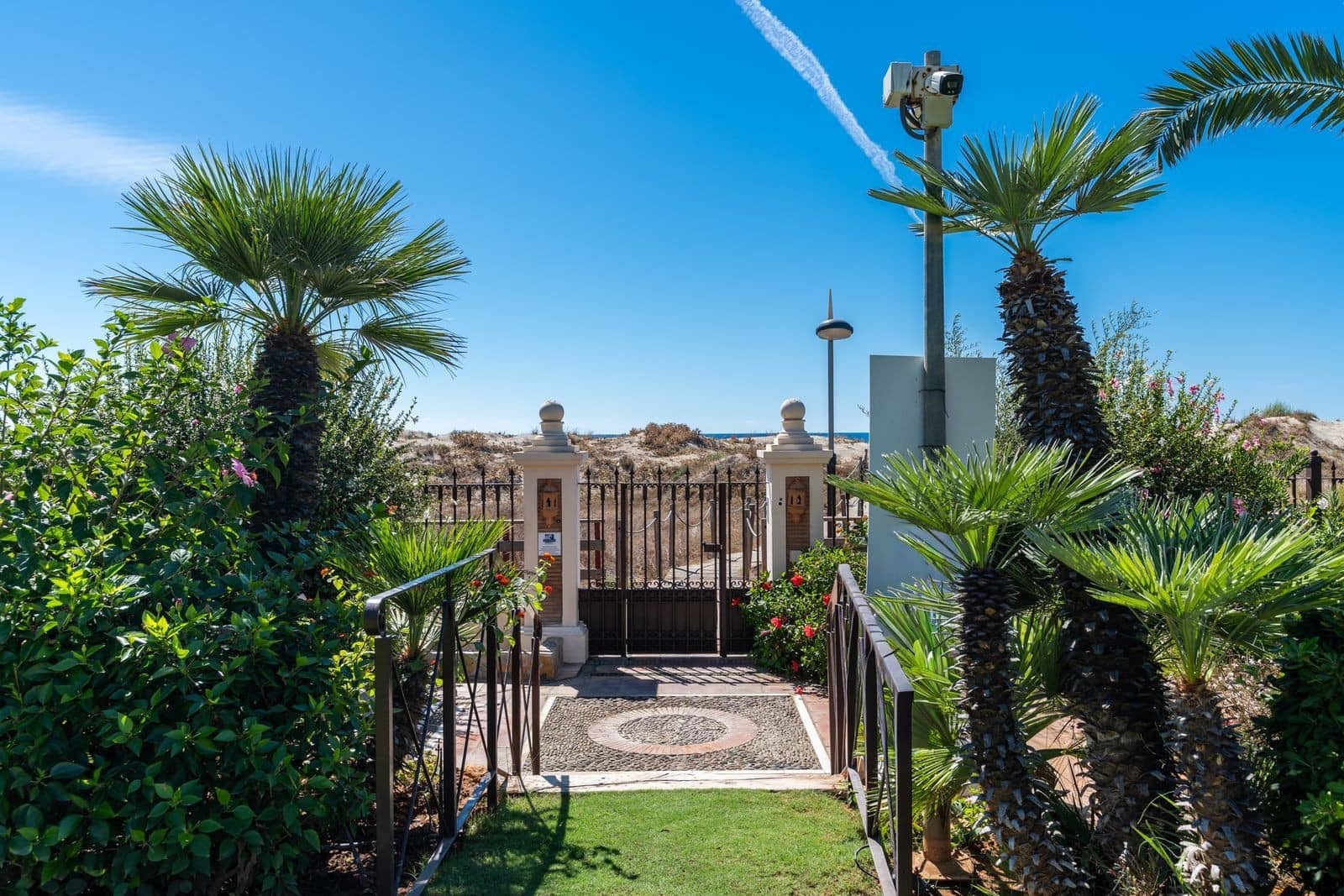 3 bedroom Apartment for sale in Marbella with pool garage - € 3,600,000 (Ref: 10139443)