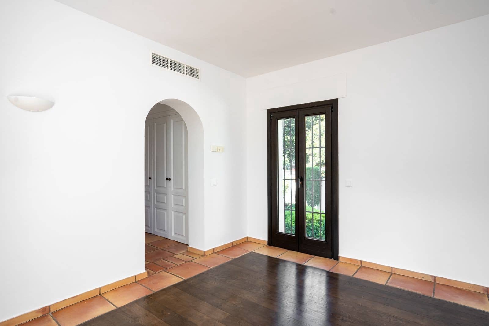 6 soveværelse Villa til salg i Guadalmina med swimmingpool garage - € 3.450.000 (Ref: 10139444)
