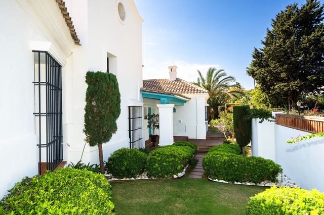 6 sovrum Villa till salu i Guadalmina Baja, Marbella med pool garage - 3 450 000 € (Ref: 10139444)