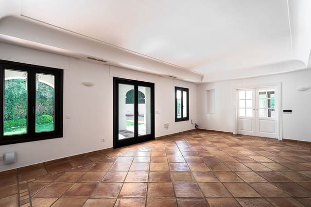 6 sovrum Villa till salu i Guadalmina Baja, Marbella med pool garage - 3 450 000 € (Ref: 10139444)