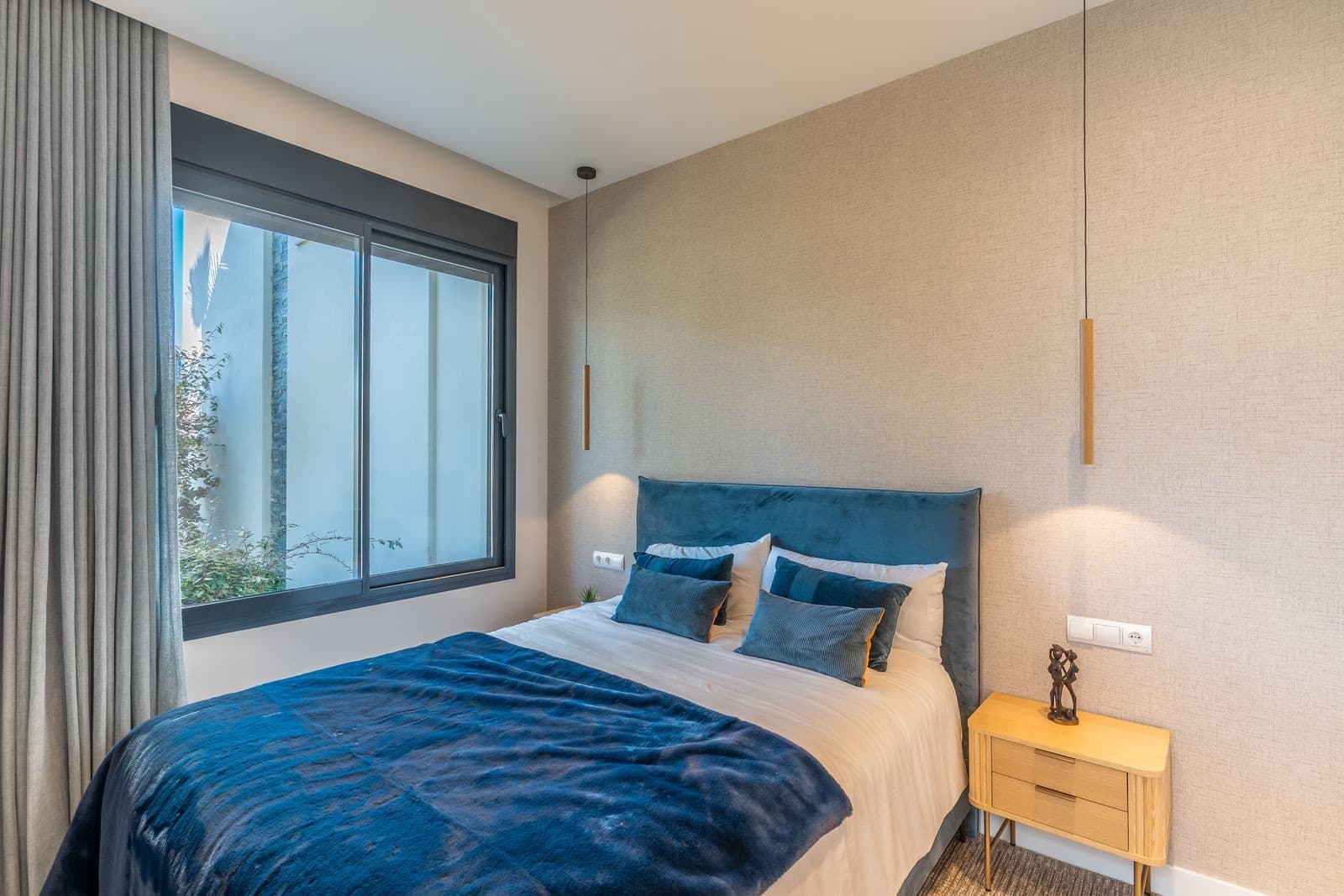 Pareado de 4 habitaciones en Marbella en venta con piscina garaje - 2.550.000 € (Ref: 10139445)