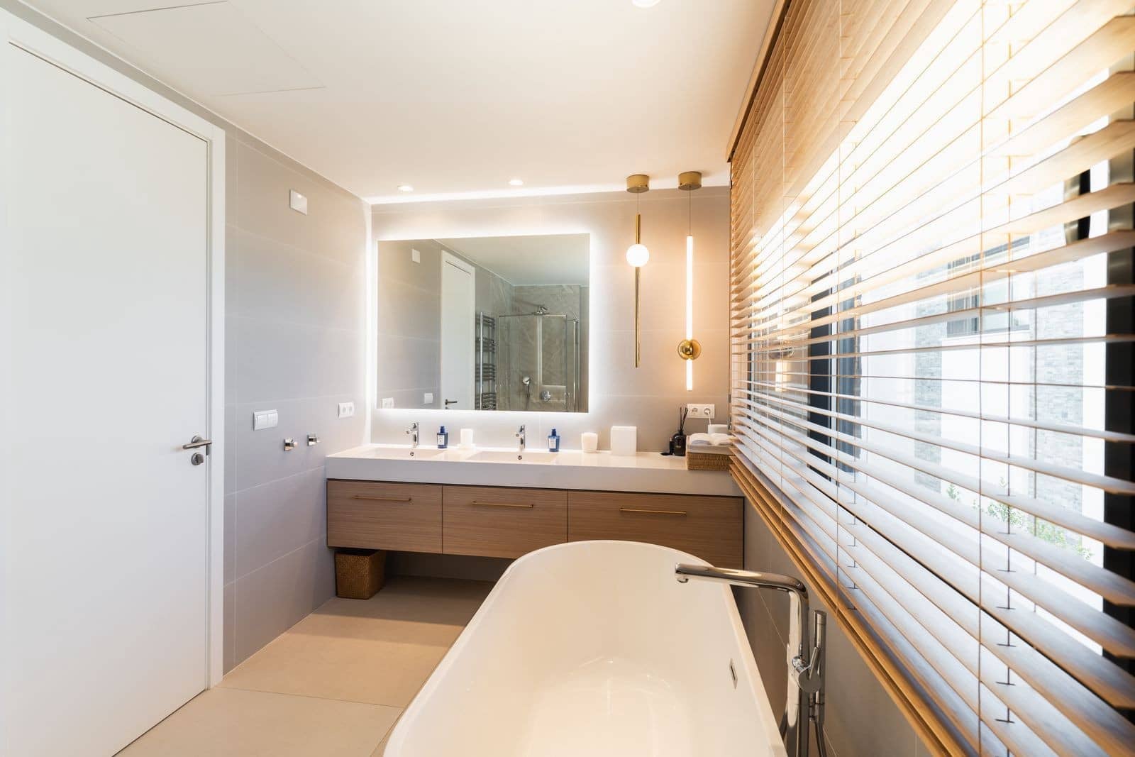 Pareado de 4 habitaciones en Marbella en venta con piscina garaje - 2.550.000 € (Ref: 10139445)
