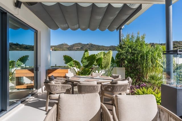 Pareado de 4 habitaciones en Marbella en venta con piscina garaje - 2.550.000 € (Ref: 10139445)