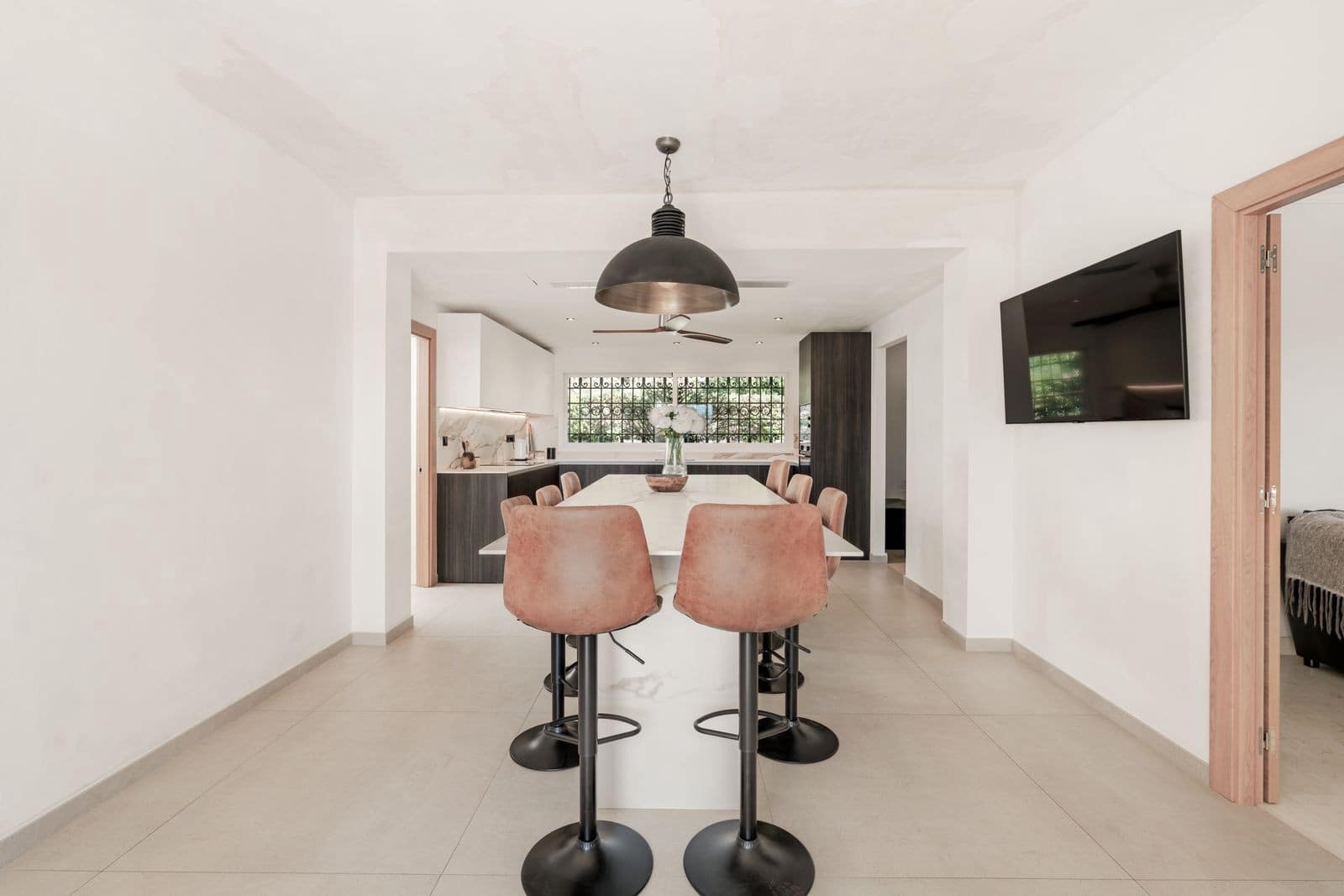 4 sypialnia Willa na sprzedaż w Marbella z basenem garażem - 1 695 000 € (Ref: 10146749)