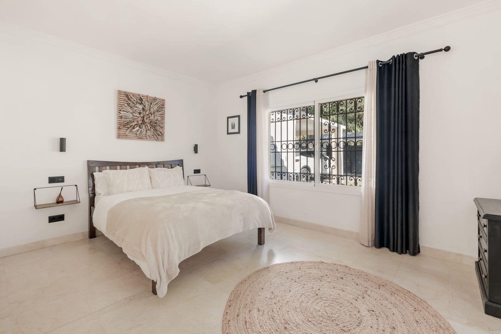4 sypialnia Willa na sprzedaż w Marbella z basenem garażem - 1 695 000 € (Ref: 10146749)