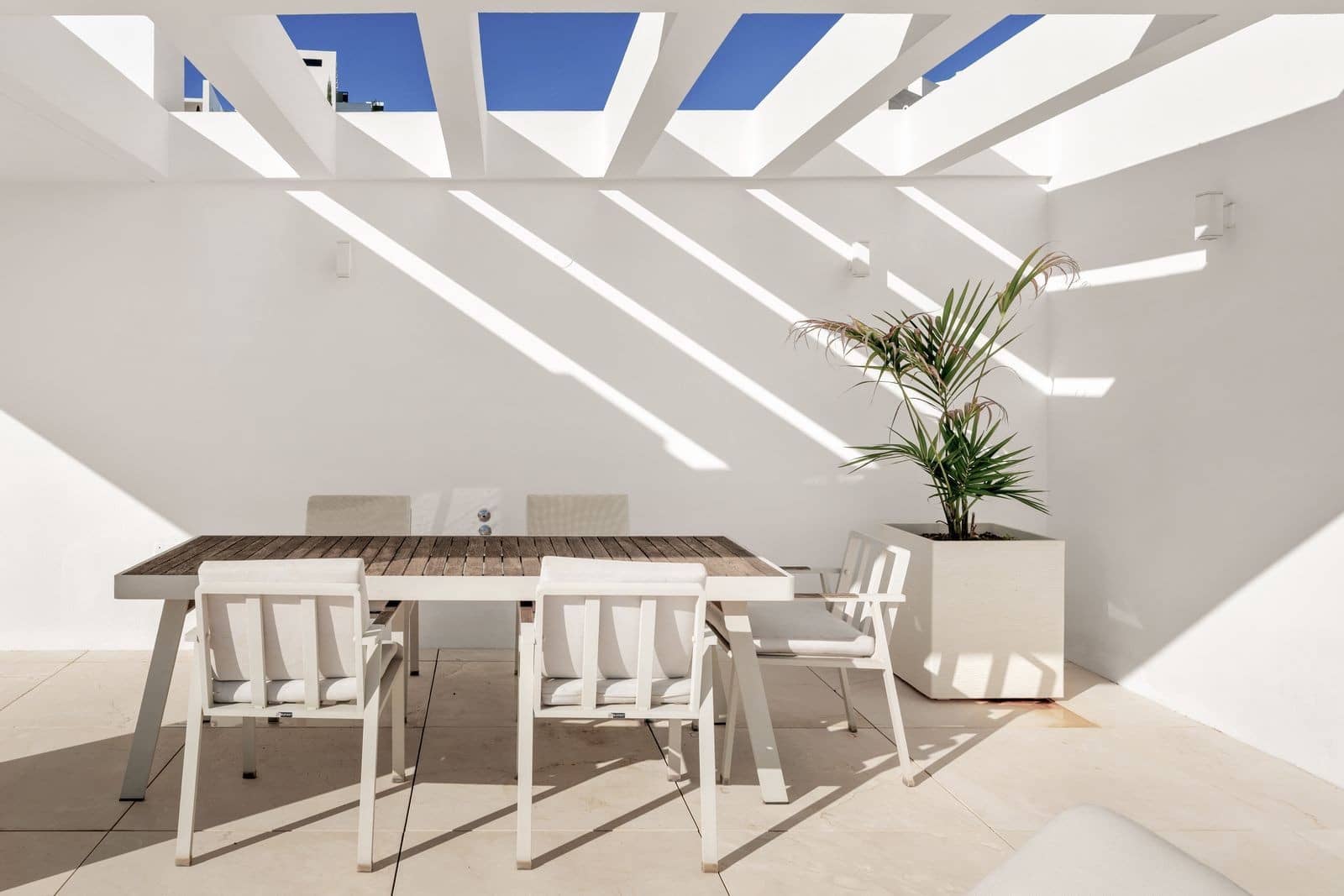 3 soverom Penthouse til salgs i Ojen med svømmebasseng garasje - € 1 675 000 (Ref: 10146751)