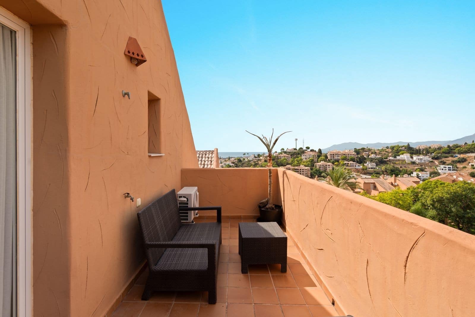 2 quarto Penthouse para venda em Marbella com piscina garagem - 435 000 € (Ref: 10154930)