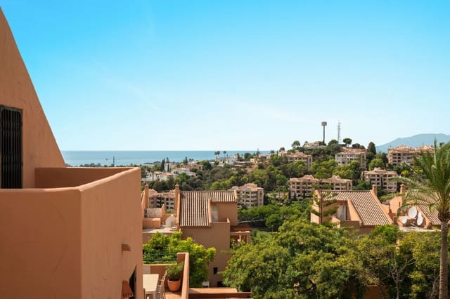 2 quarto Penthouse para venda em Marbella com piscina garagem - 435 000 € (Ref: 10154930)