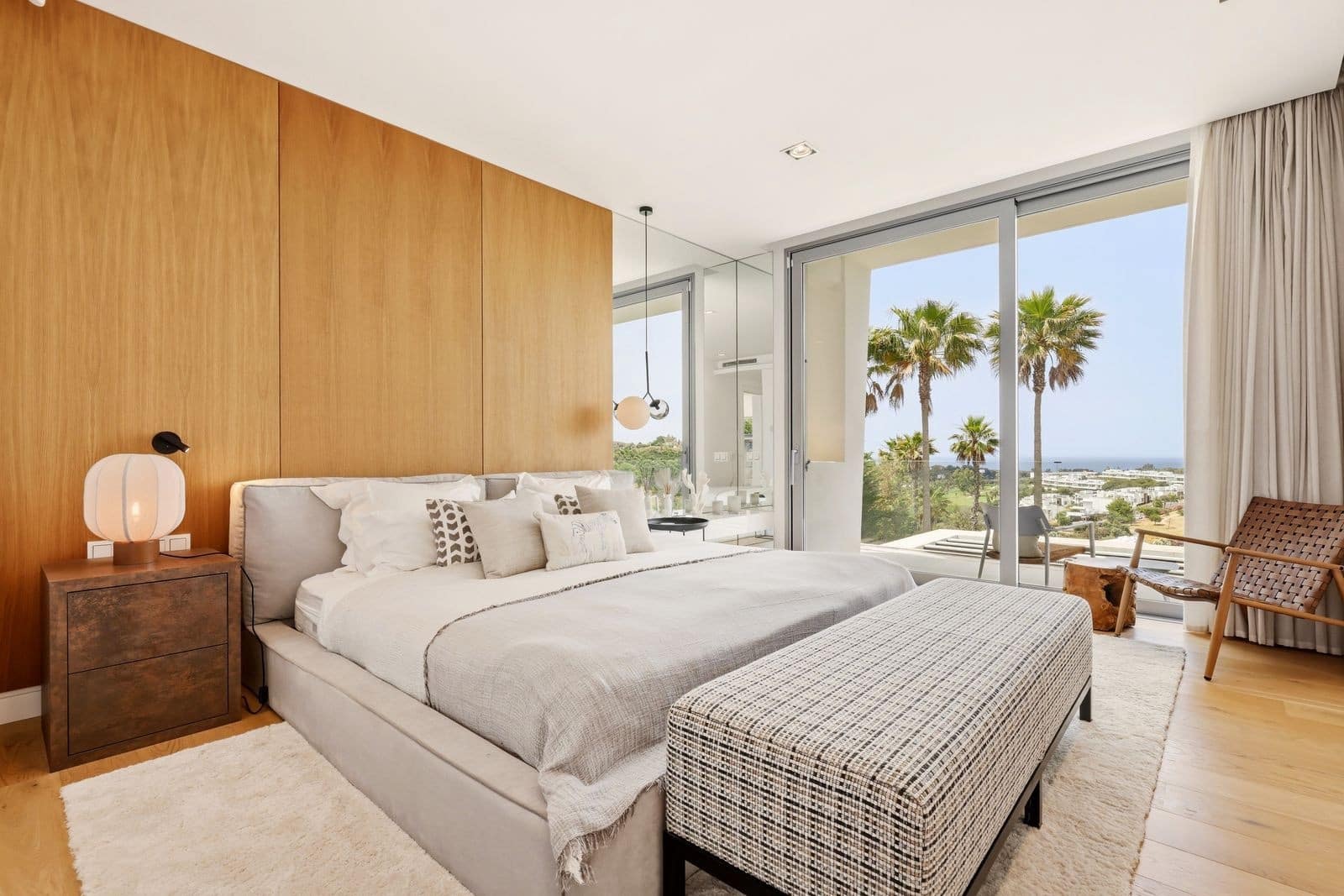 5 bedroom Villa for sale in Marbella with pool garage - € 4,750,000 (Ref: 10154932)