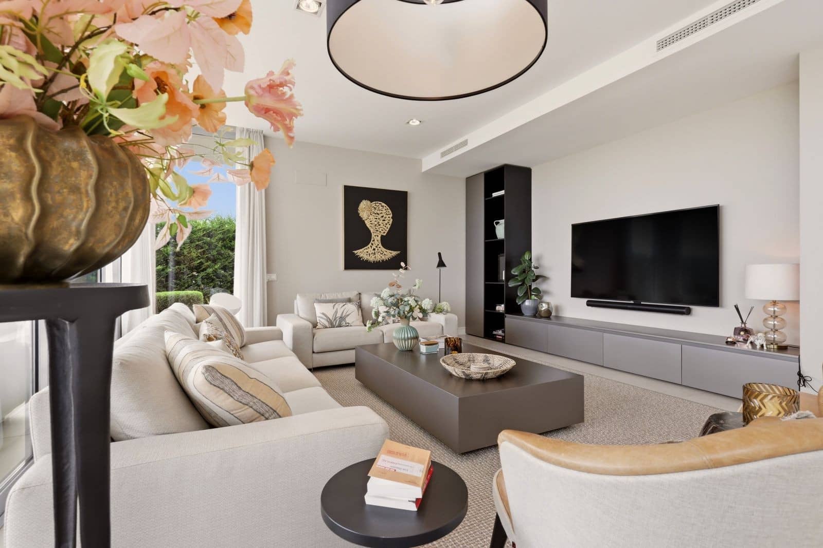 5 bedroom Villa for sale in Marbella with pool garage - € 4,750,000 (Ref: 10154932)