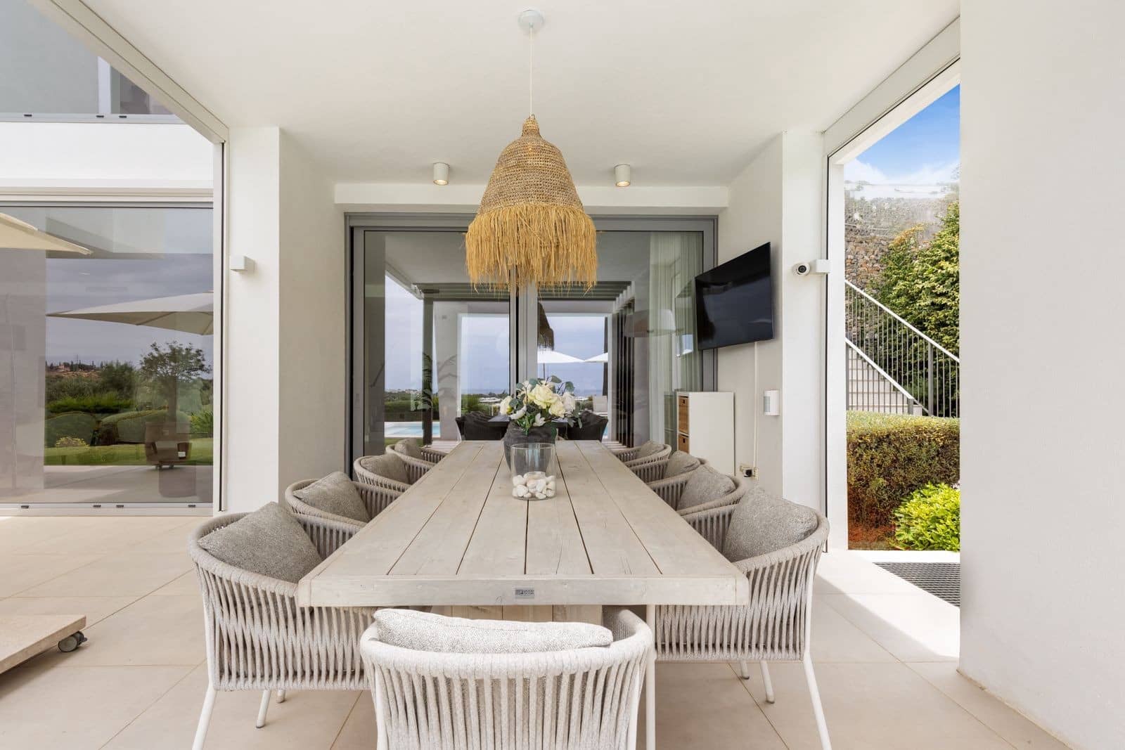 5 bedroom Villa for sale in Marbella with pool garage - € 4,750,000 (Ref: 10154932)
