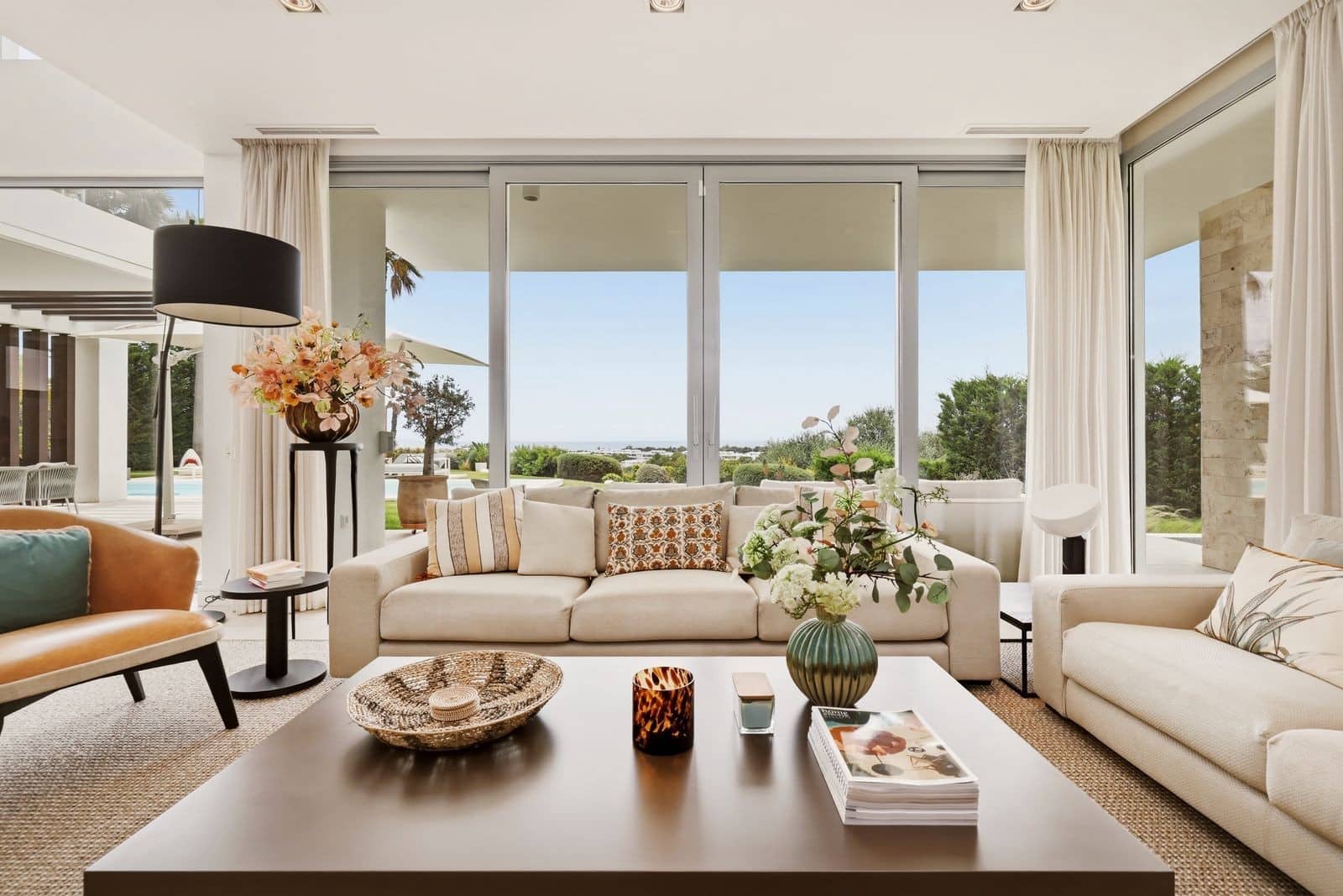 5 bedroom Villa for sale in Marbella with pool garage - € 4,750,000 (Ref: 10154932)