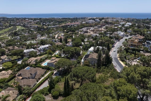 Tomt till salu i Nueva Andalucia, Marbella - 2 975 000 € (Ref: 10154933)