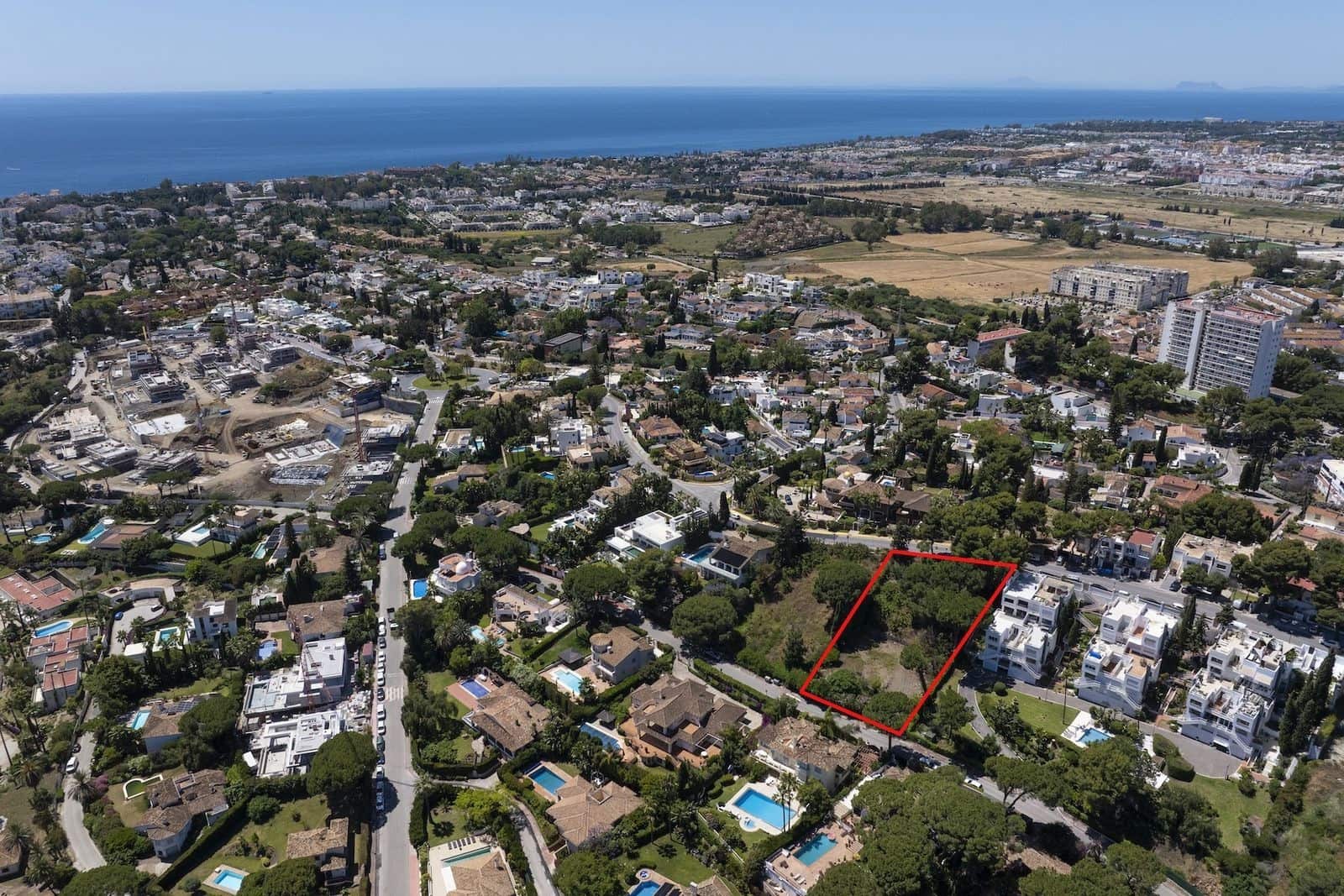 Tomt till salu i Nueva Andalucia - 2 975 000 € (Ref: 10154933)