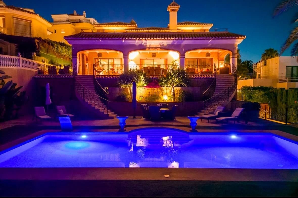 4 chambre Villa/Maison à vendre à La Cala de Mijas avec piscine garage - 2 950 000 € (Ref: 10154934)