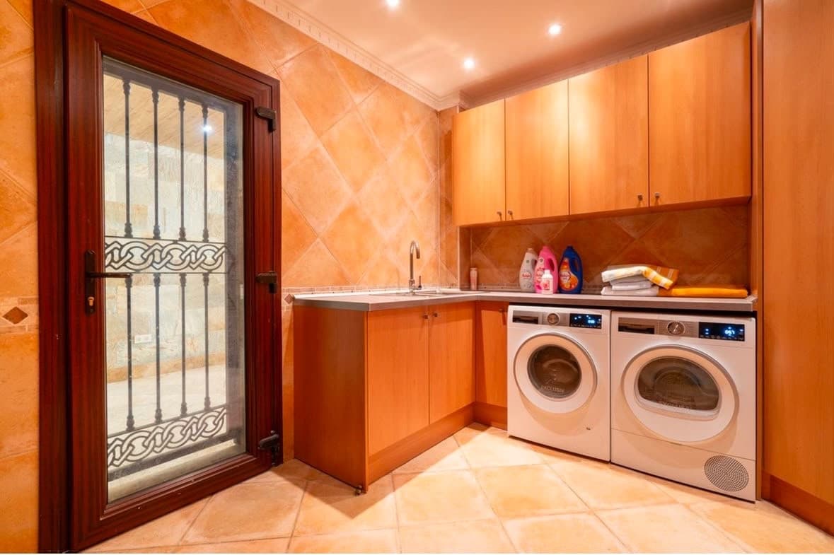 4 chambre Villa/Maison à vendre à La Cala de Mijas avec piscine garage - 2 950 000 € (Ref: 10154934)