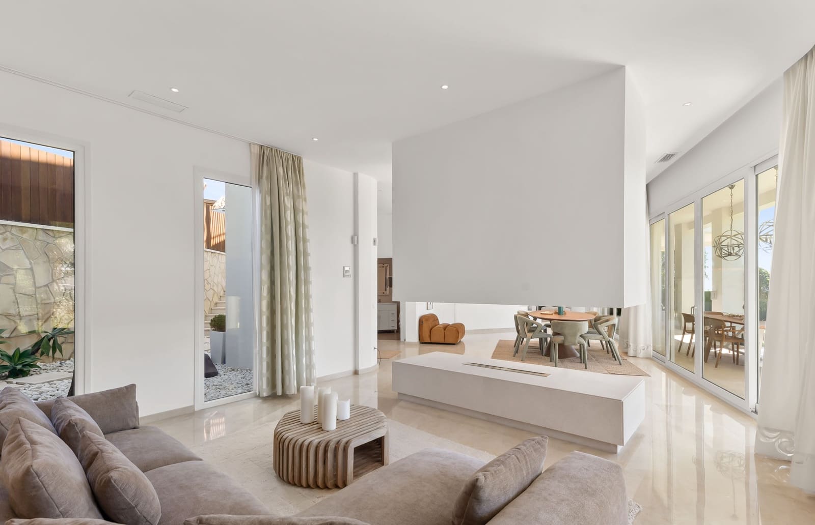 4 soveværelse Villa til salg i Marbella med swimmingpool garage - € 2.450.000 (Ref: 10157630)