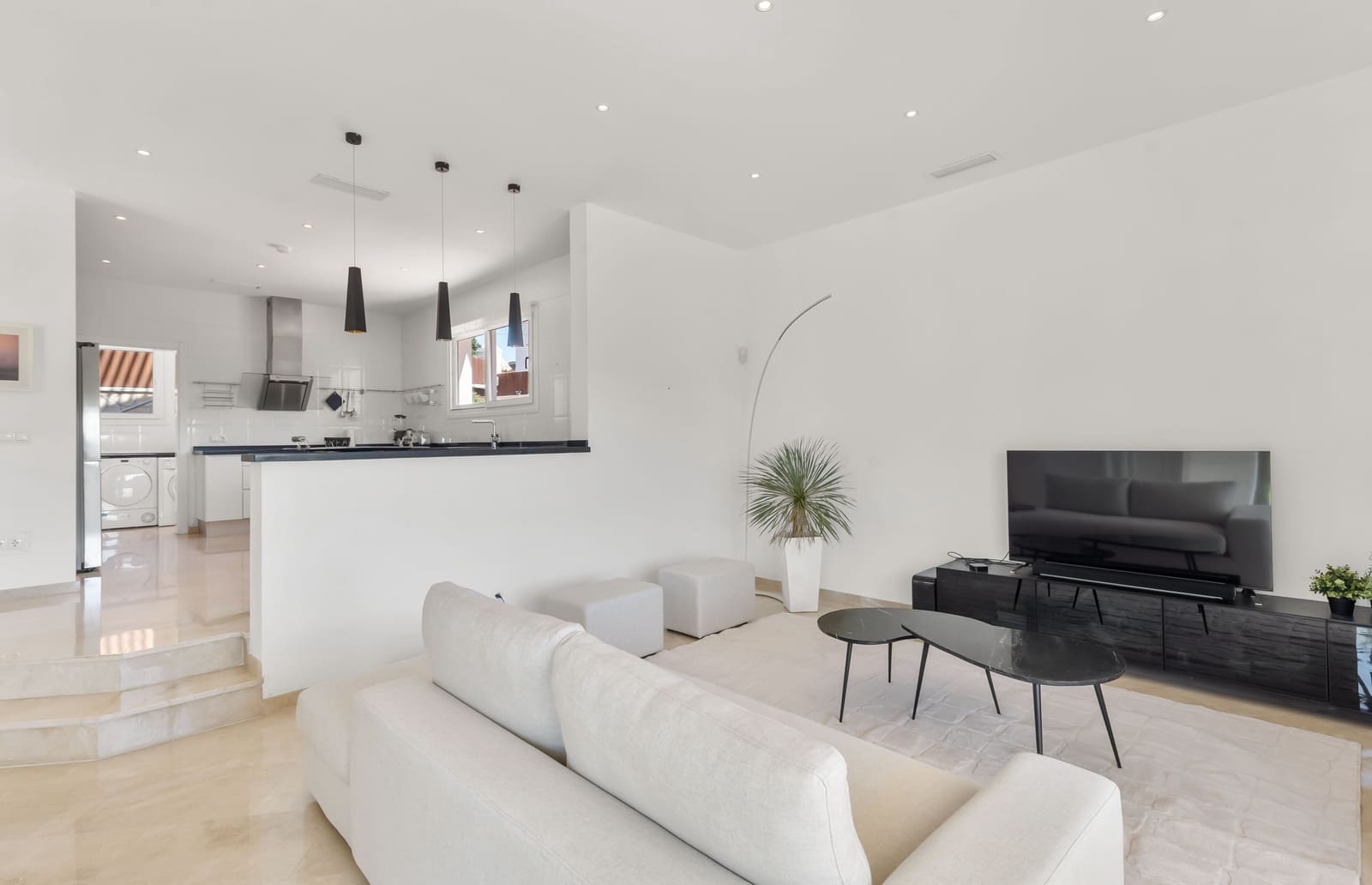 4 soveværelse Villa til salg i Marbella med swimmingpool garage - € 2.450.000 (Ref: 10157630)
