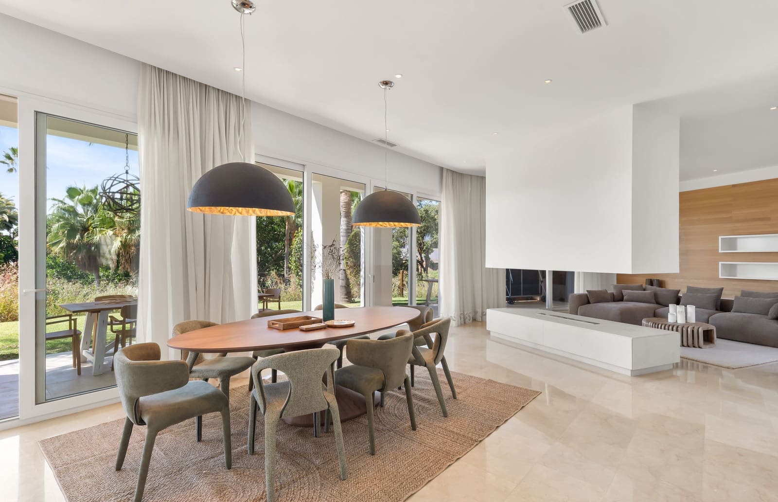 4 soveværelse Villa til salg i Marbella med swimmingpool garage - € 2.450.000 (Ref: 10157630)