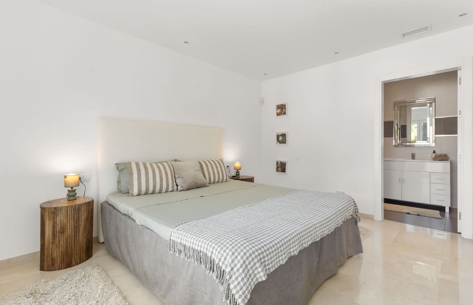 4 soveværelse Villa til salg i Marbella med swimmingpool garage - € 2.450.000 (Ref: 10157630)