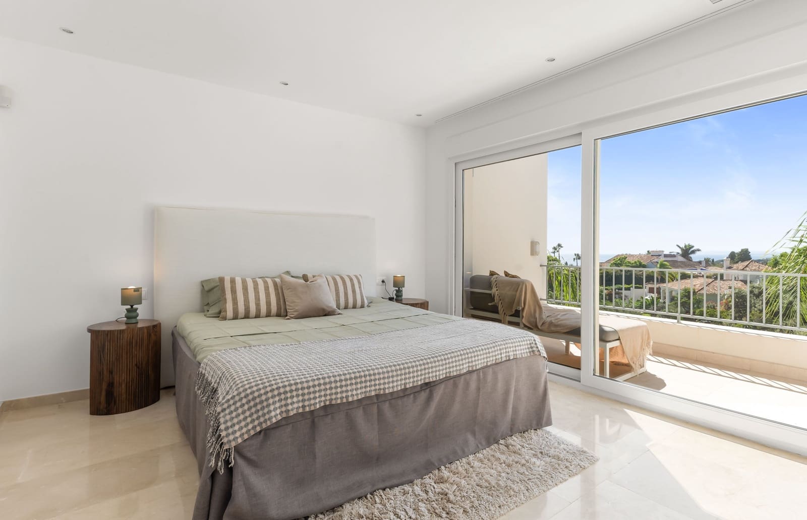 4 soveværelse Villa til salg i Marbella med swimmingpool garage - € 2.450.000 (Ref: 10157630)