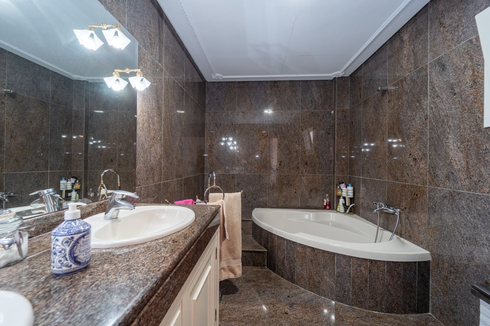 5 soverom Villa til salgs i Fuengirola med garasje - € 895 000 (Ref: 10171232)