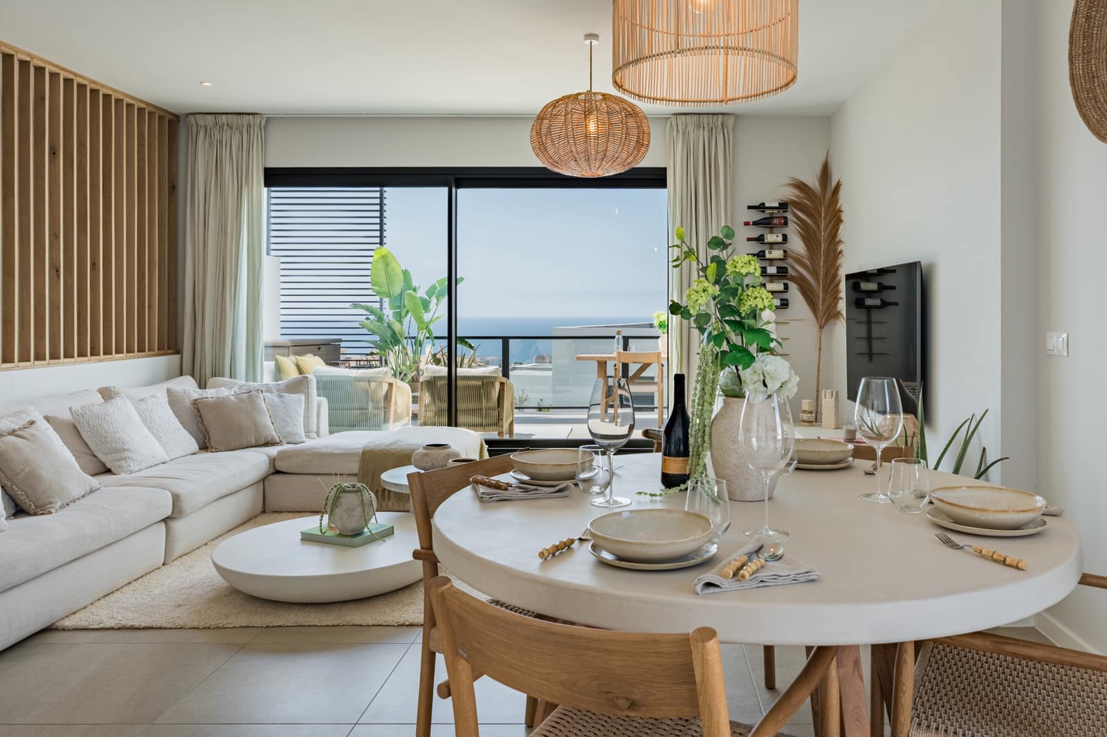 3 soverom Kjedet enebolig til salgs i Riviera del Sol med svømmebasseng garasje - € 850 000 (Ref: 10173517)