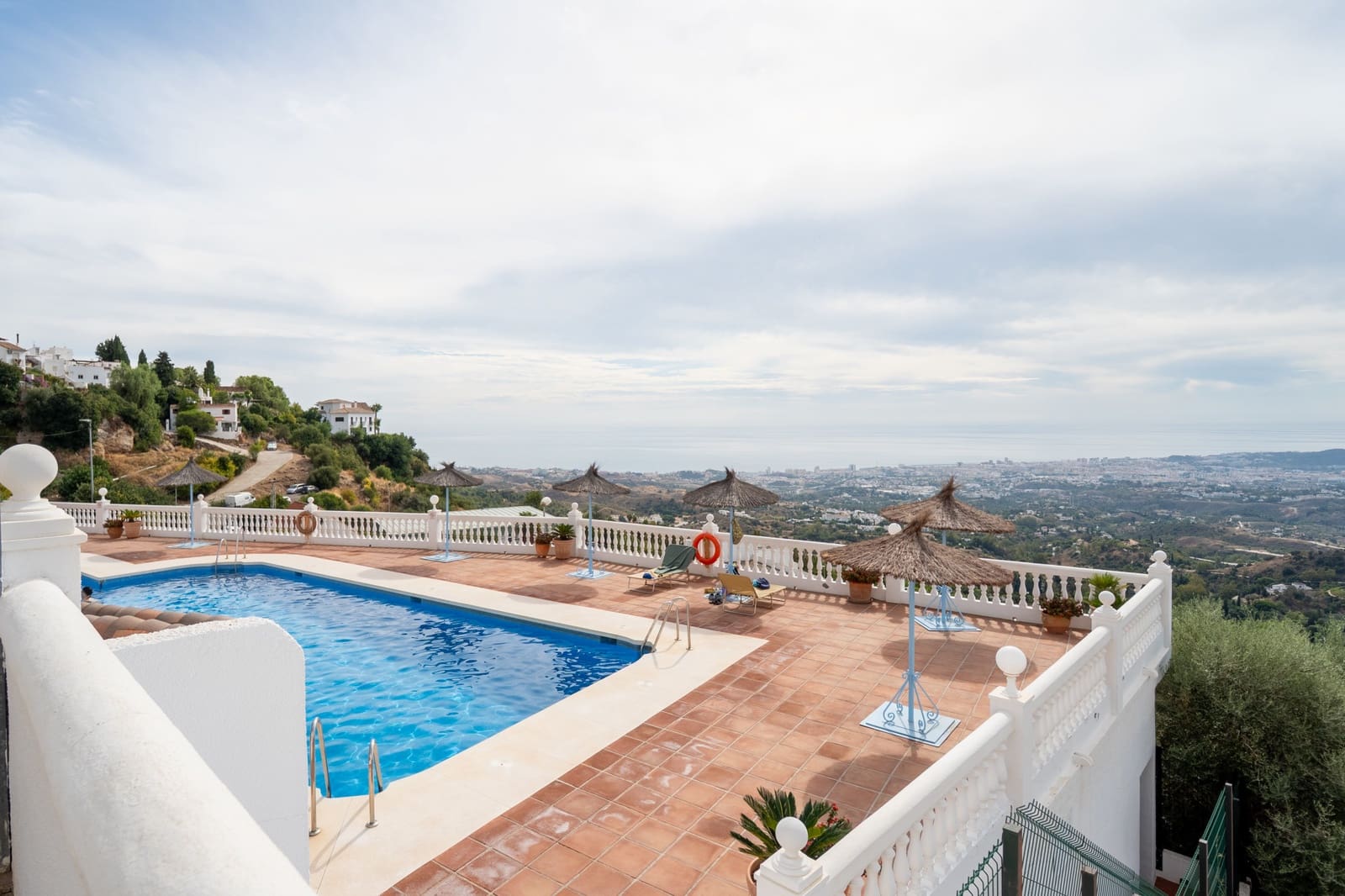 2 bedroom Penthouse for sale in Mijas with pool garage - € 395,000 (Ref: 10173519)