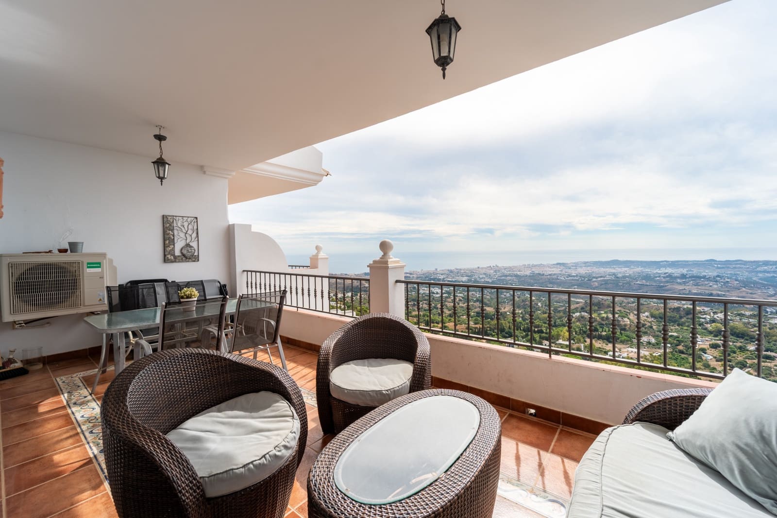 2 bedroom Penthouse for sale in Mijas with pool garage - € 395,000 (Ref: 10173519)