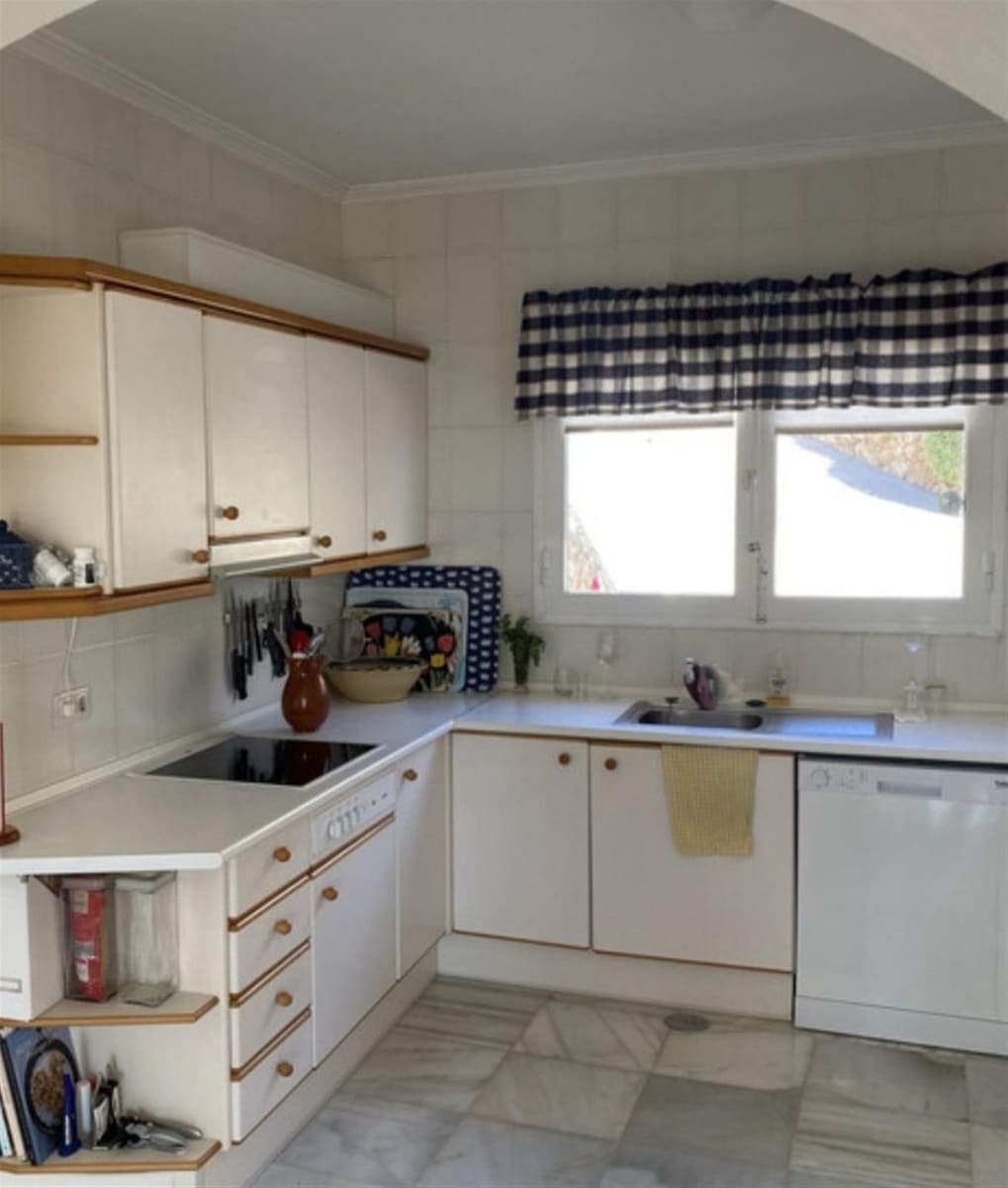 4 slaapkamer Villa te koop in Mijas met zwembad garage - € 995.000 (Ref: 10176911)