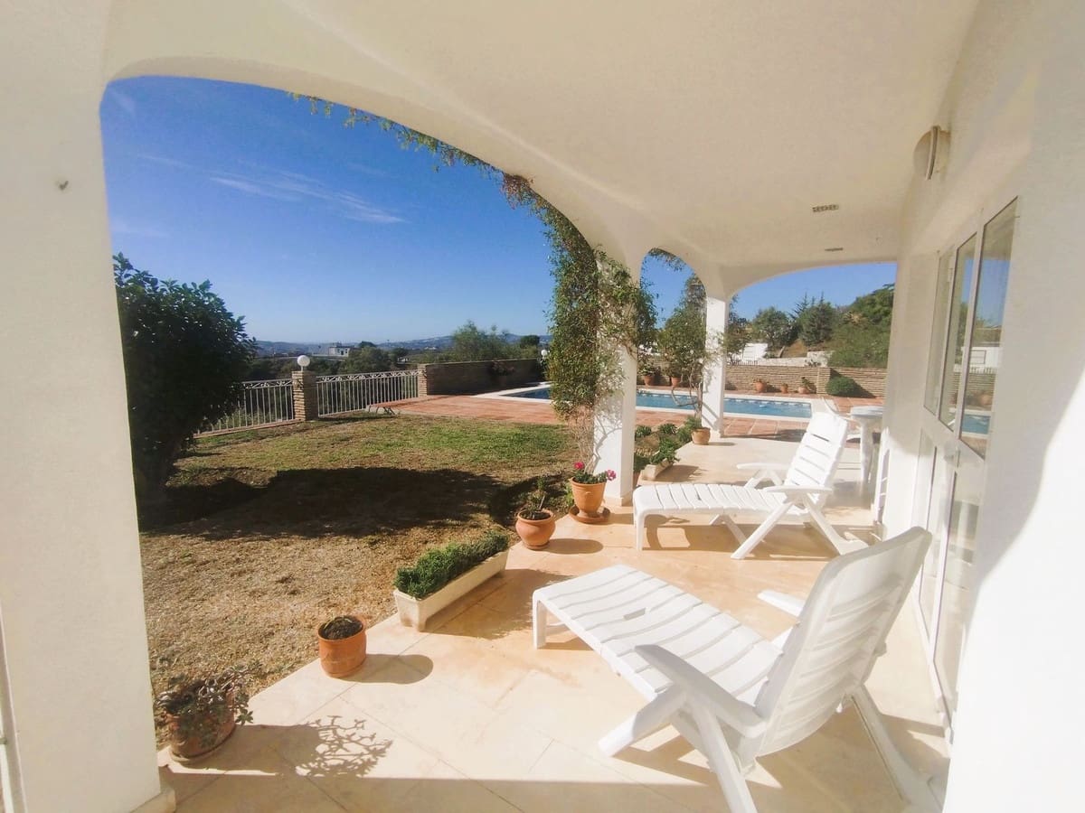 4 slaapkamer Villa te koop in Mijas met zwembad garage - € 995.000 (Ref: 10176911)