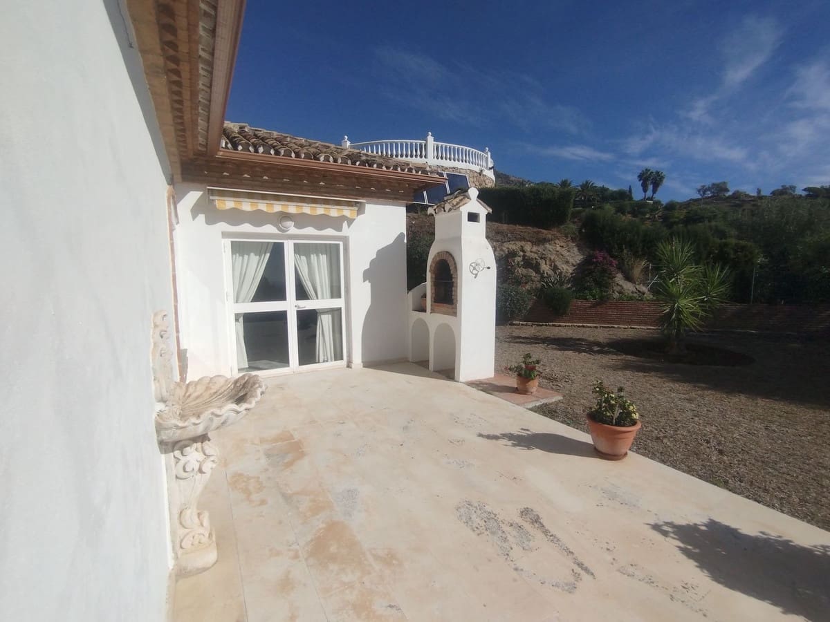 4 slaapkamer Villa te koop in Mijas met zwembad garage - € 995.000 (Ref: 10176911)