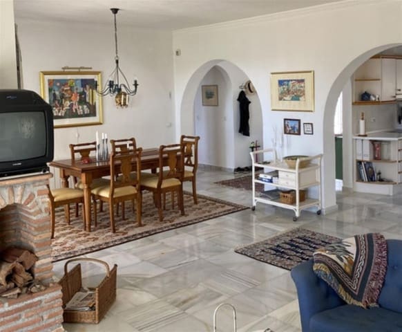 4 slaapkamer Villa te koop in Mijas met zwembad garage - € 995.000 (Ref: 10176911)