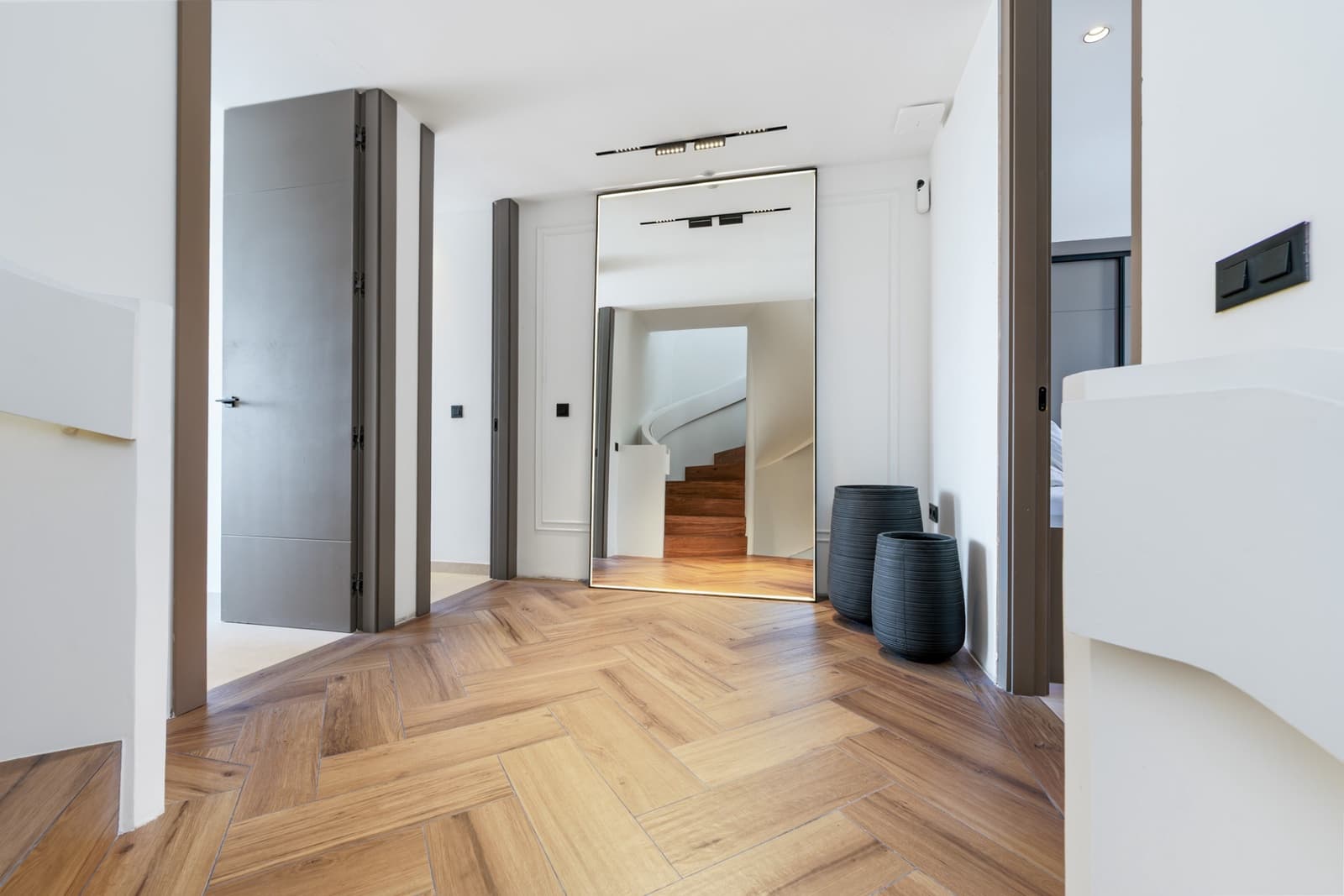 4 sypialnia Dom na sprzedaż w La Quinta z basenem garażem - 1 495 000 € (Ref: 10180013)